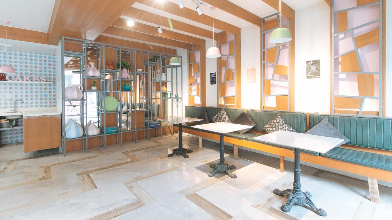 Urbanview At Lacson Street Bacolod City By Reddoorz Exterior photo